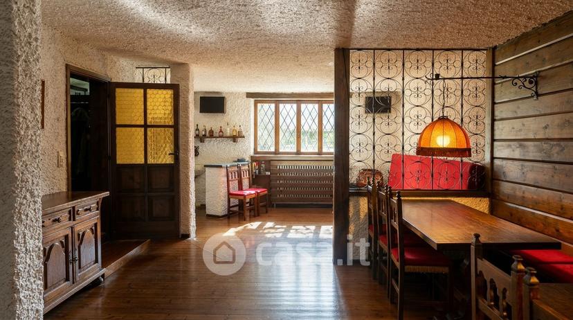 Villa in Via Edmondo de Amicis 7 — foto 20 di 43