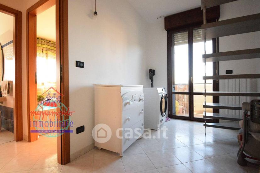 Quadrilocale in Via della Costituzione 36 — foto 15 di 25