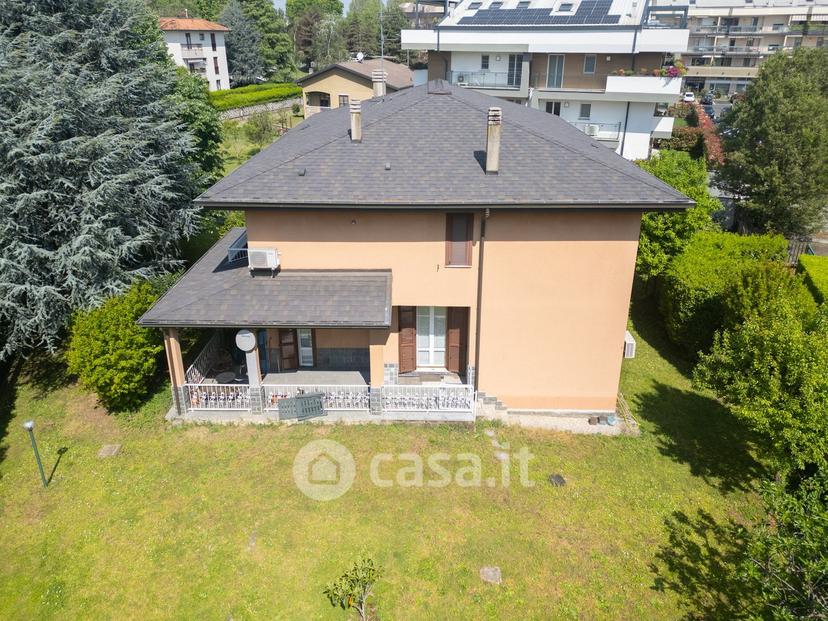 Quadrilocale in Viale Giuseppe di Vittorio 3 — foto 18 di 40