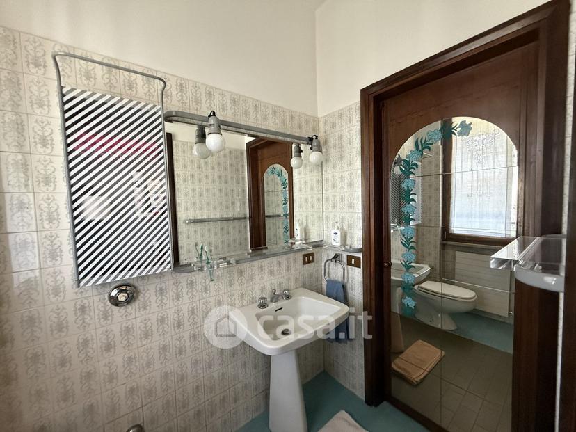Villa in Via A. Mantegna — foto 41 di 47