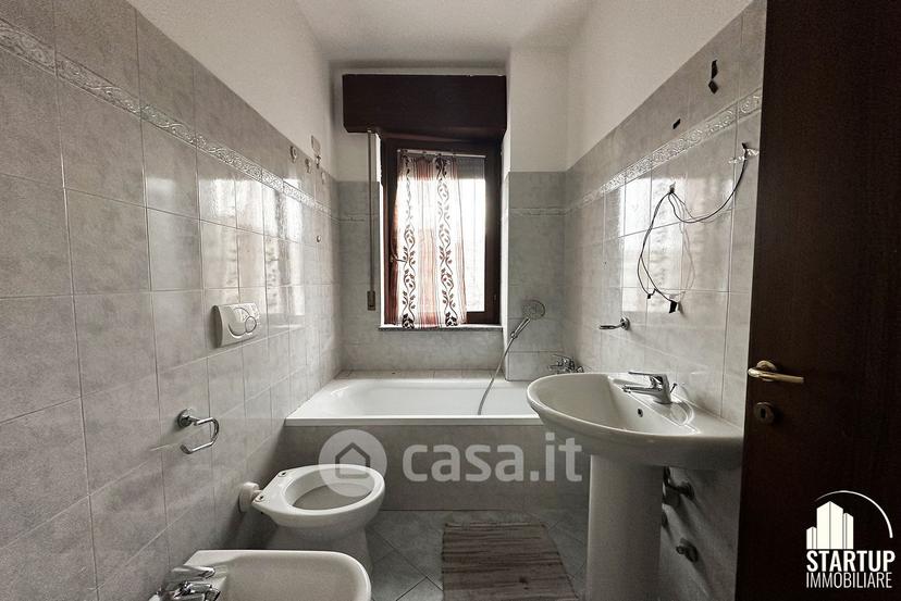 Trilocale in Via Carroccio 5 — foto 24 di 31