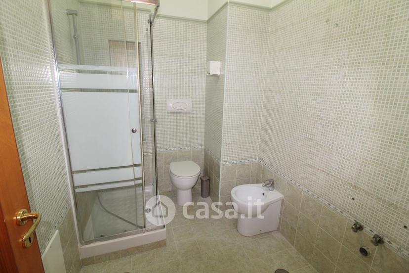 Trilocale in Via Ponti Rossi 188 — foto 13 di 19