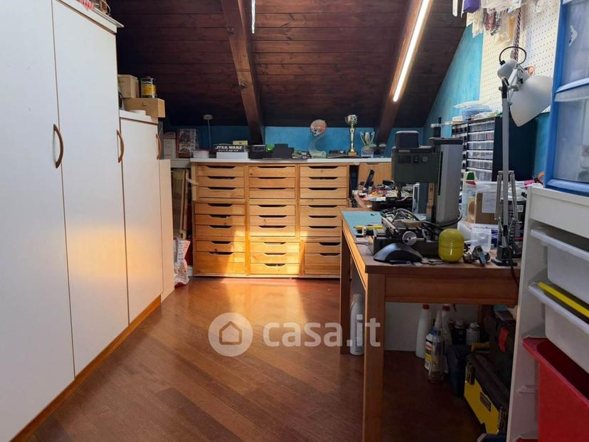 Trilocale in Via Bruno Buozzi 56 — foto 31 di 45