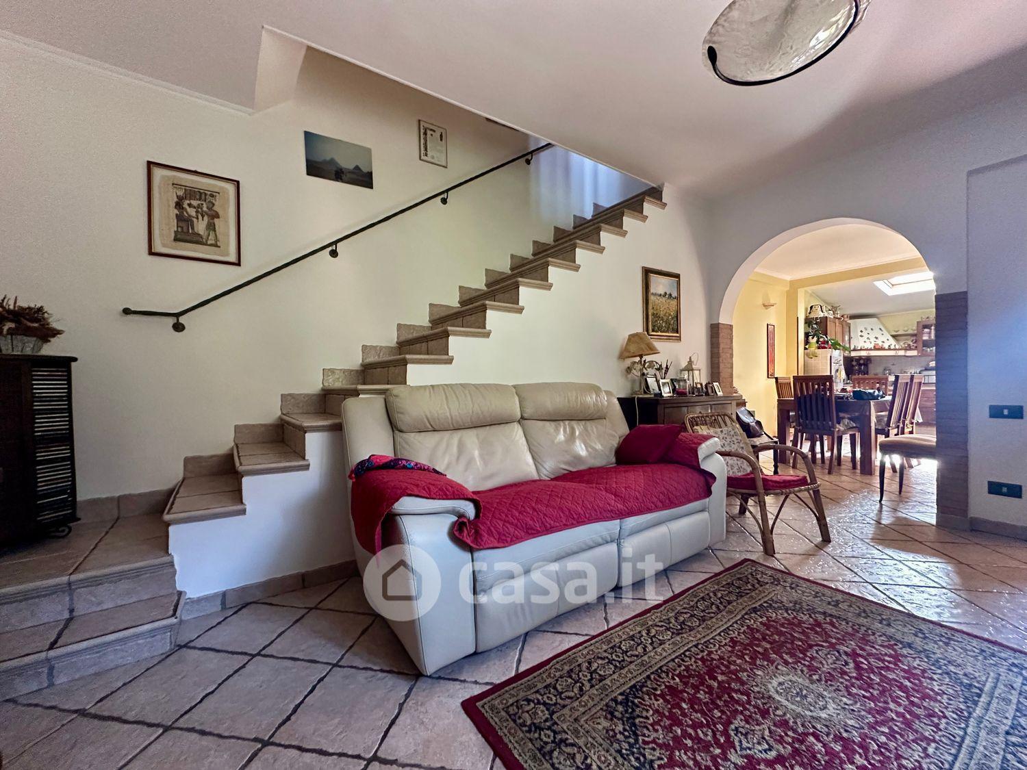 Villa in Via di Valle Schioia