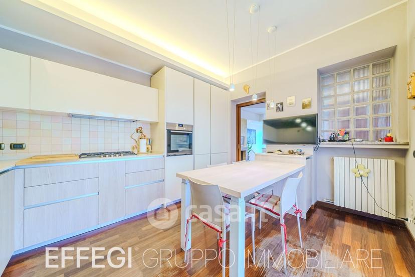 Villa in Via Galileo Galilei 2 — foto 9 di 39