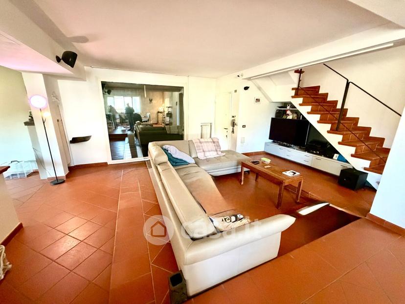 Villa in Via dei Pini 29 — foto 17 di 35