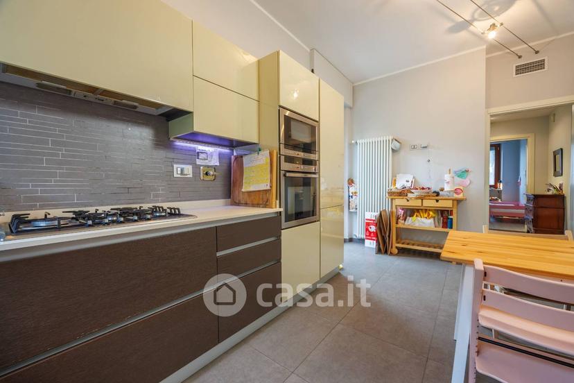 Appartamento in Via Macrino d'Alba — foto 4 di 33