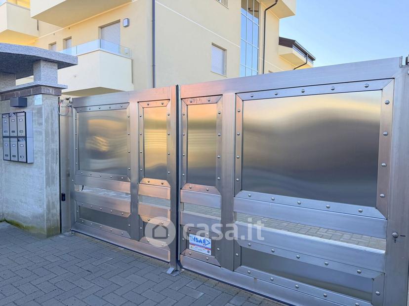 Trilocale in Via Monte Grappa 3 — foto 18 di 29