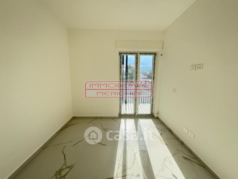 Trilocale in Via Camillo Benso Cavour — foto 18 di 75