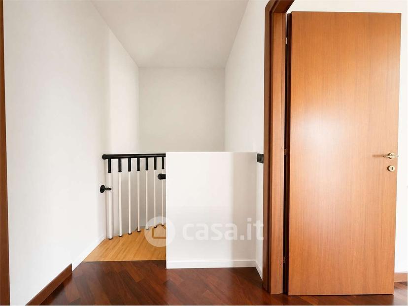 Trilocale in Via Palmanova 12 — foto 7 di 29
