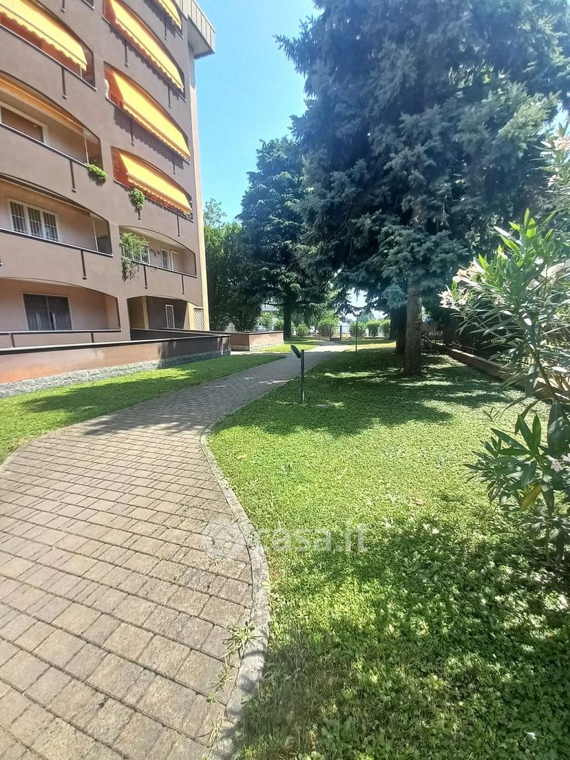 Trilocale in Via Enrico Mattei — foto 11 di 18