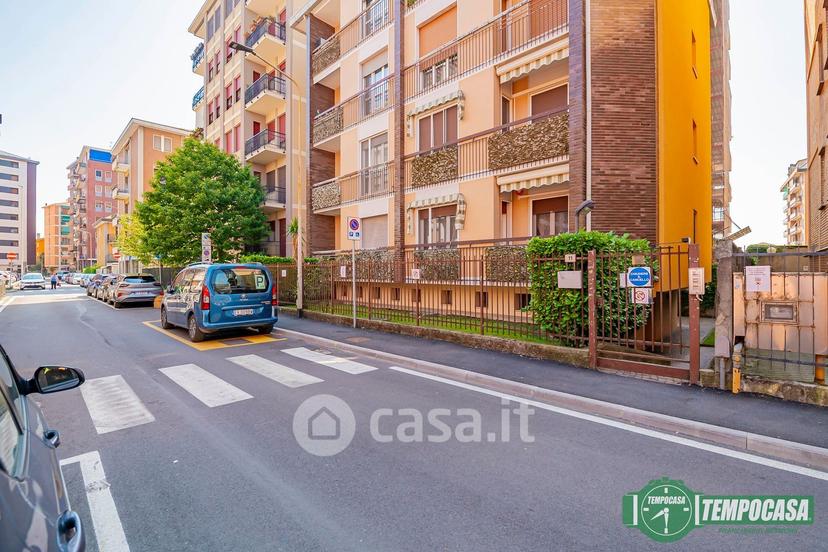 Bilocale in Via dei Pini 11 — foto 14 di 23