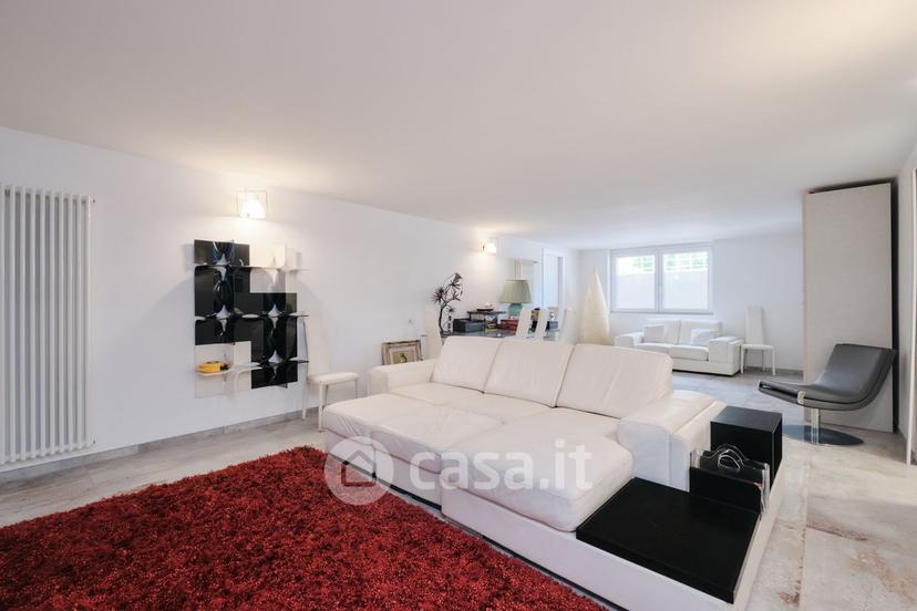 Villa in Via Pittaco — foto 16 di 84