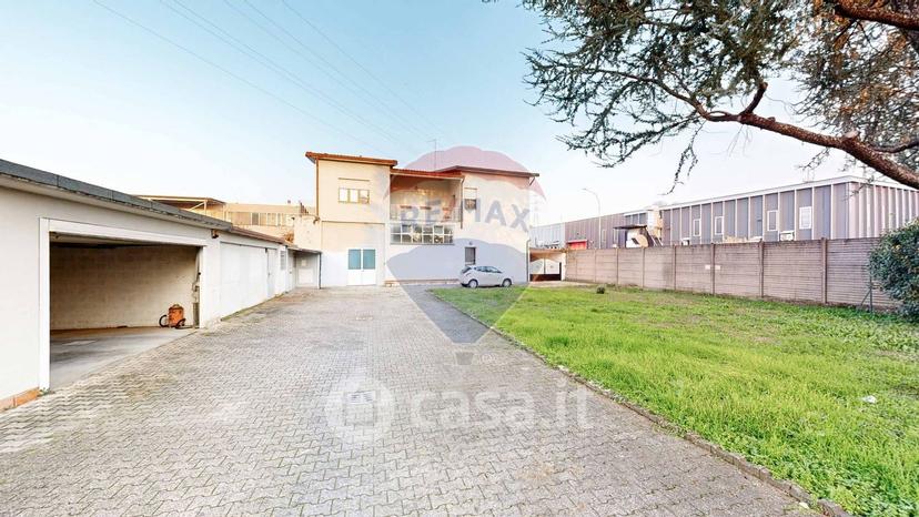Villa in Via Muoni 15 — foto 35 di 44