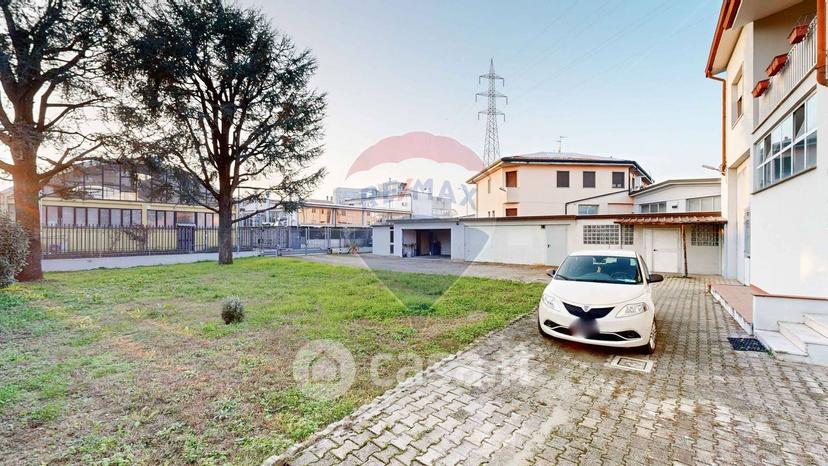 Villa in Via Muoni 15