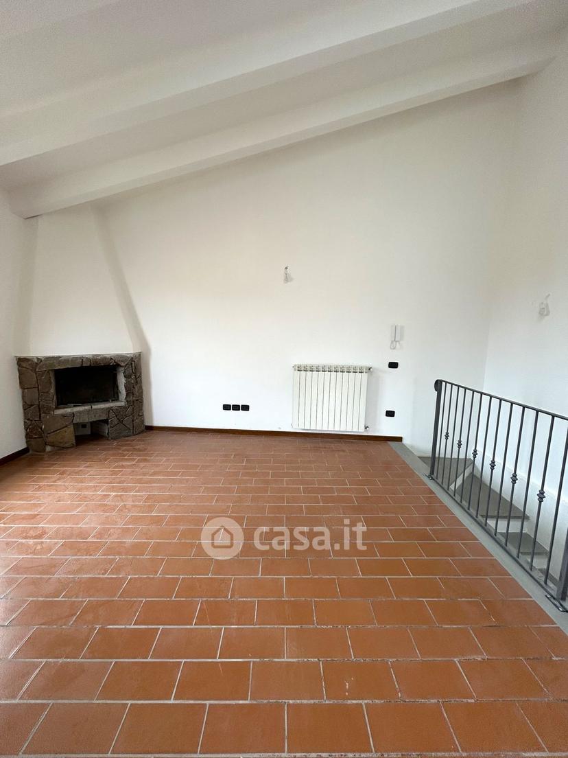Trilocale in Via Vecchio Ponte 1 — foto 20 di 30