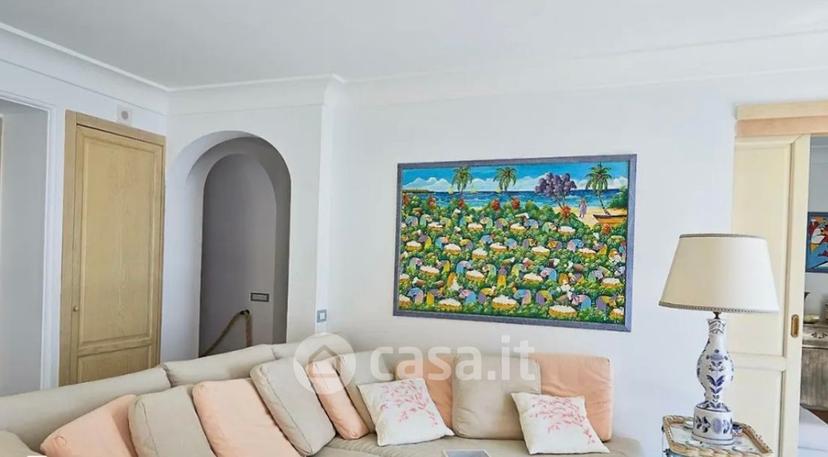 Appartamento in Via Marina Piccola — foto 12 di 18
