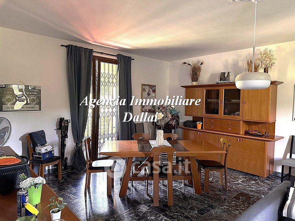 Villa in Via Roma 29