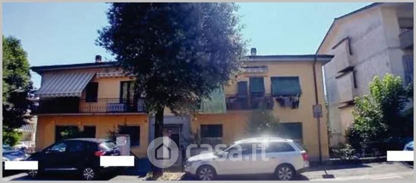Trilocale in Via Brucalassi — foto 15 di 32