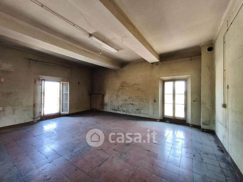 Trilocale in Via Emilia 250