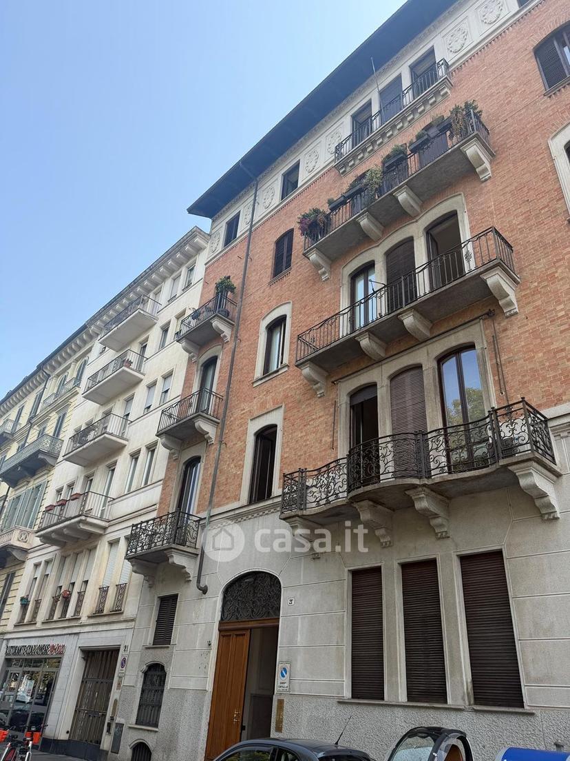 Trilocale in Corso Re Umberto 21 Bis — foto 27 di 34