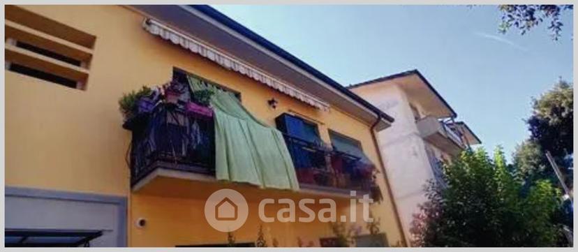 Trilocale in Via Brucalassi — foto 14 di 32