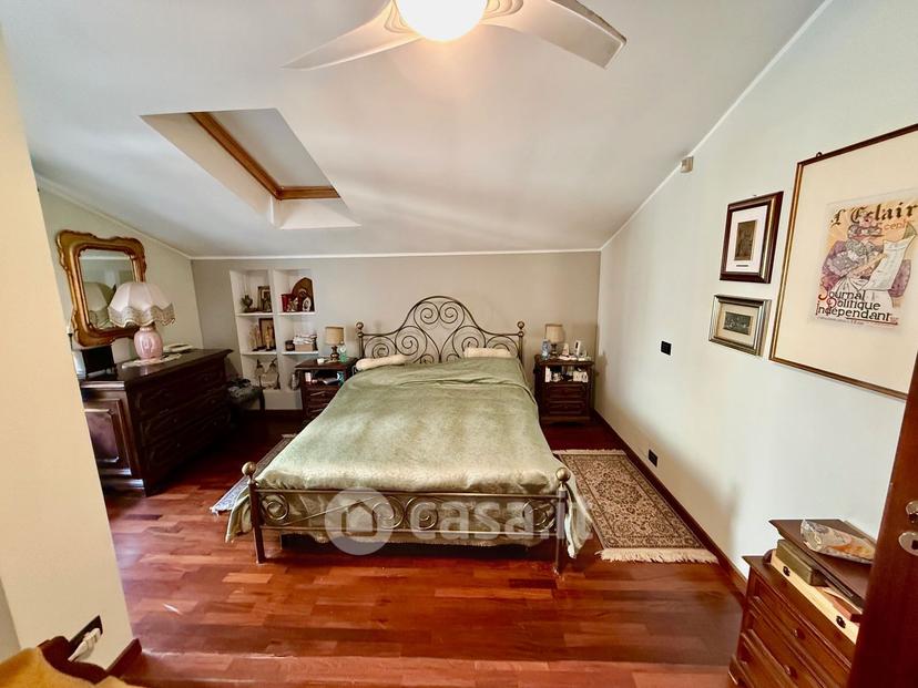 Villa in Via Giuseppe Parini 5 — foto 8 di 86