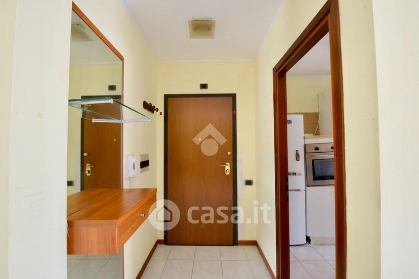 Trilocale in Via delle Azzorre 352