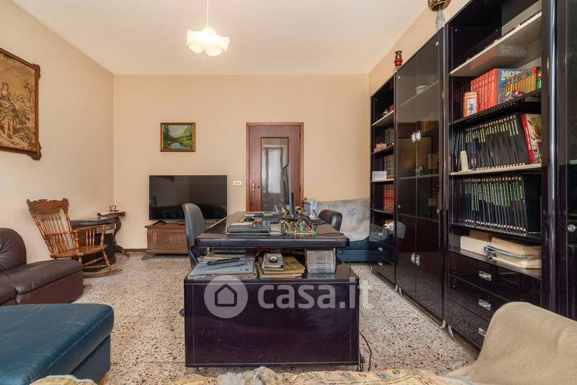 Quadrilocale in Via Stupinigi 4 — foto 19 di 44