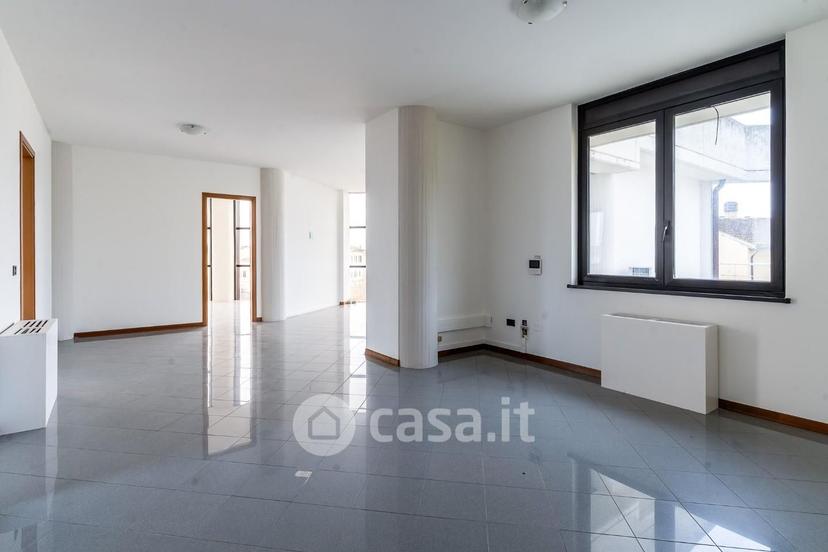 Quadrilocale in Via Roma 50053 — foto 17 di 29