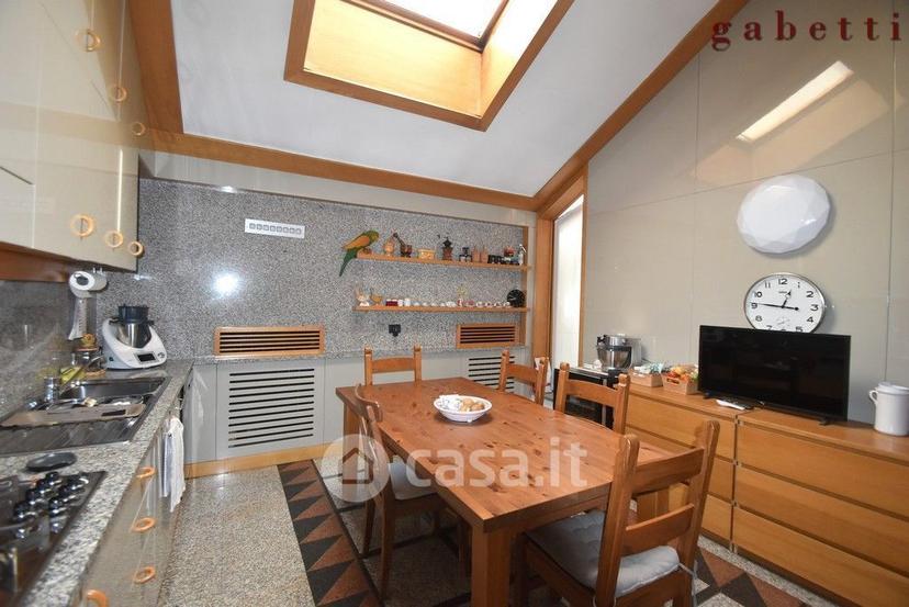 Appartamento in Via Alessandro Volta 62 — foto 34 di 45