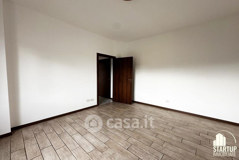 Trilocale in Via Carroccio 5 — foto 6 di 31
