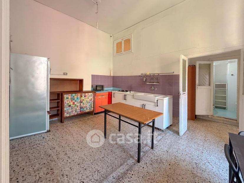 Appartamento in Largo Regina Coeli