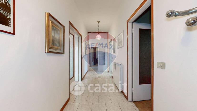 Villa in Via Muoni 15 — foto 13 di 44