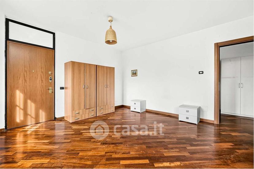 Trilocale in Via Palmanova 12 — foto 25 di 29