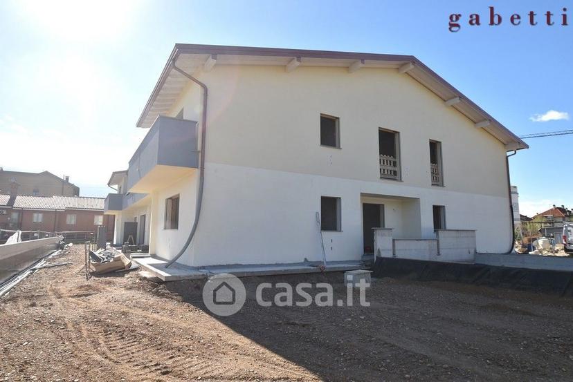 Trilocale in Via Isonzo 0 / — foto 2 di 10