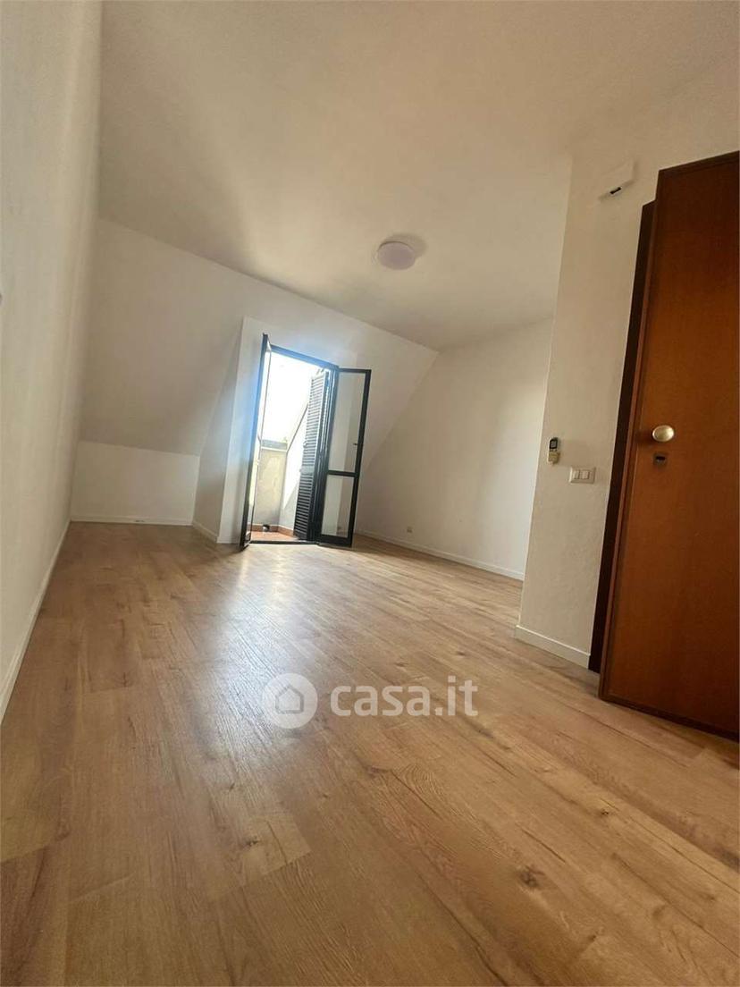 Trilocale in Via Dante Alighieri — foto 17 di 28
