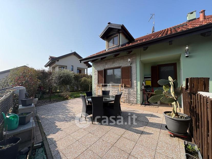 Villa in Viale Europa — foto 36 di 64
