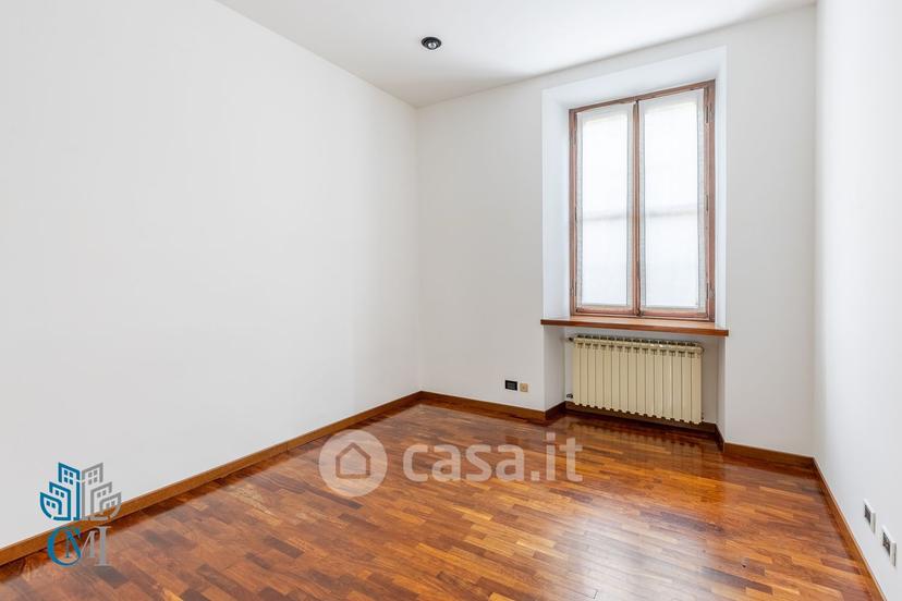 Quadrilocale in Via San Quintino 17 — foto 5 di 39