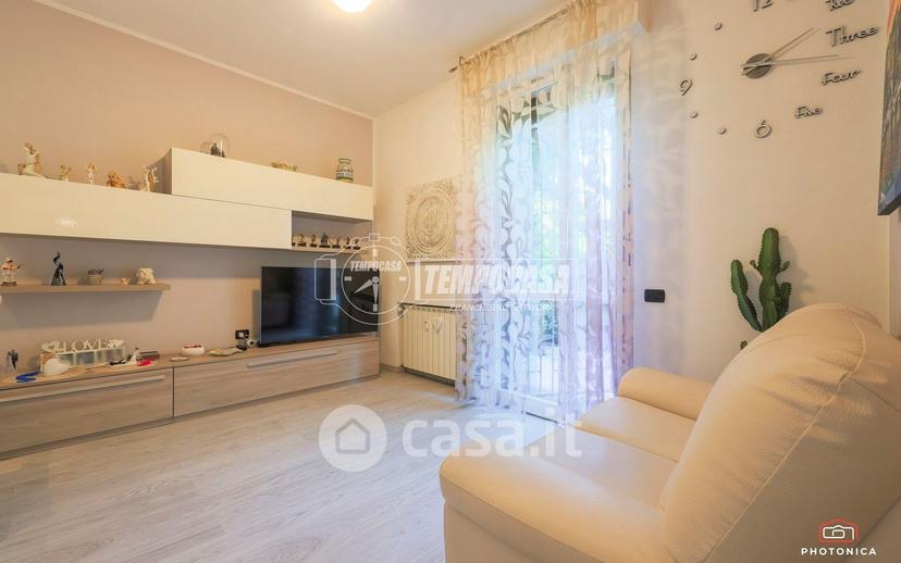 Trilocale in Via Cà Bassa — foto 4 di 34