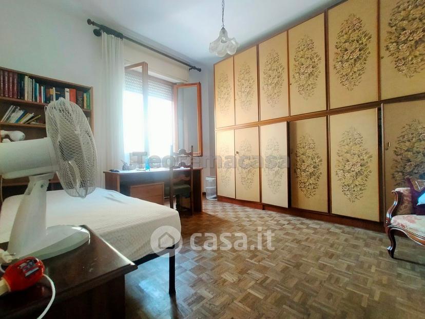 Quadrilocale in Via Castelfidardo 9 R — foto 2 di 25