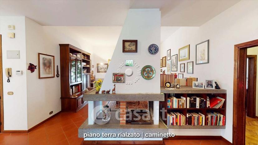 Villa in Via Arno 10 — foto 49 di 64