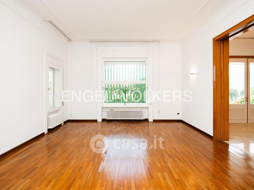 Villa in Via Campescolo — foto 14 di 39