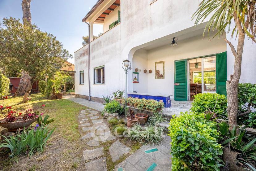 Villa in Via Porto San Giorgio — foto 6 di 38