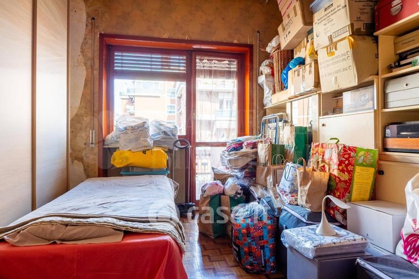 Trilocale in Via Alessandro Piola Caselli 117