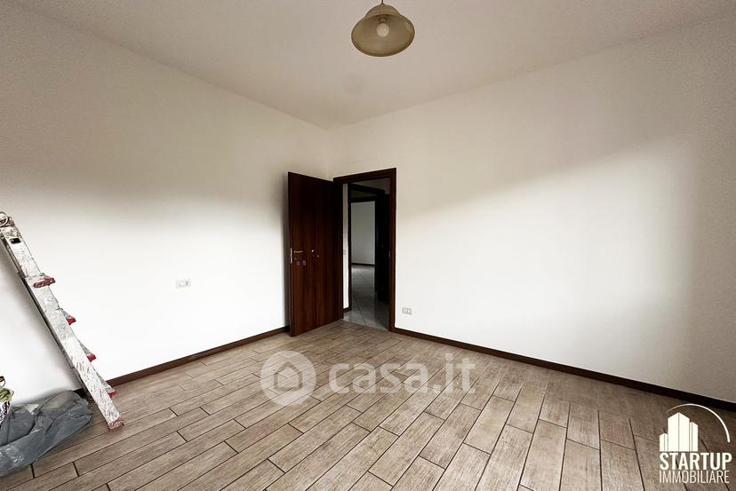 Trilocale in Via Carroccio 5 — foto 23 di 31