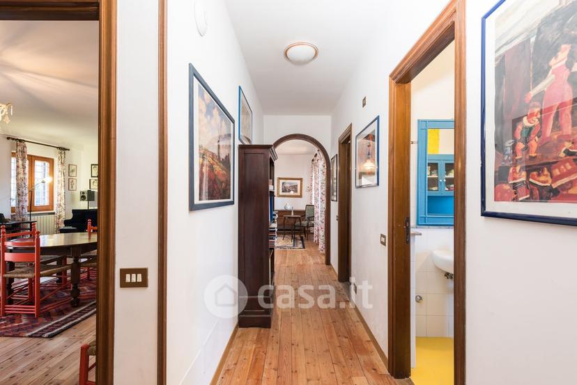 Villa in Via delle Cerquette 122 — foto 2 di 53