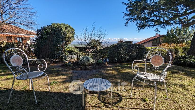Villa in Via delle Viole 12 — foto 25 di 34