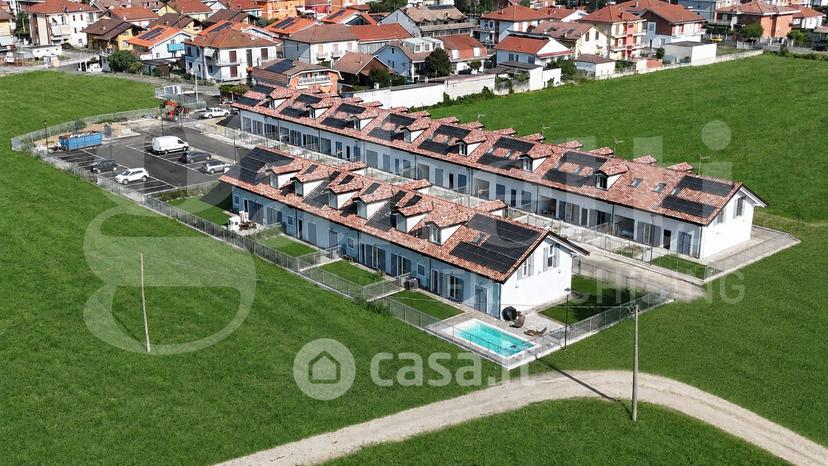 Villa in Via Cristoforo Colombo 59 — foto 26 di 39