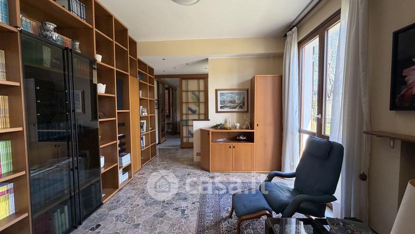Villa in Via A. Mantegna — foto 5 di 47